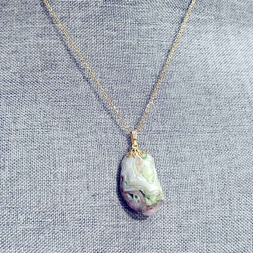 Genuine Agate Pendant 18” Gold Tone Stainless Steel Necklace